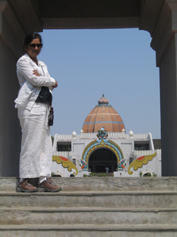 Nirmala at the monument